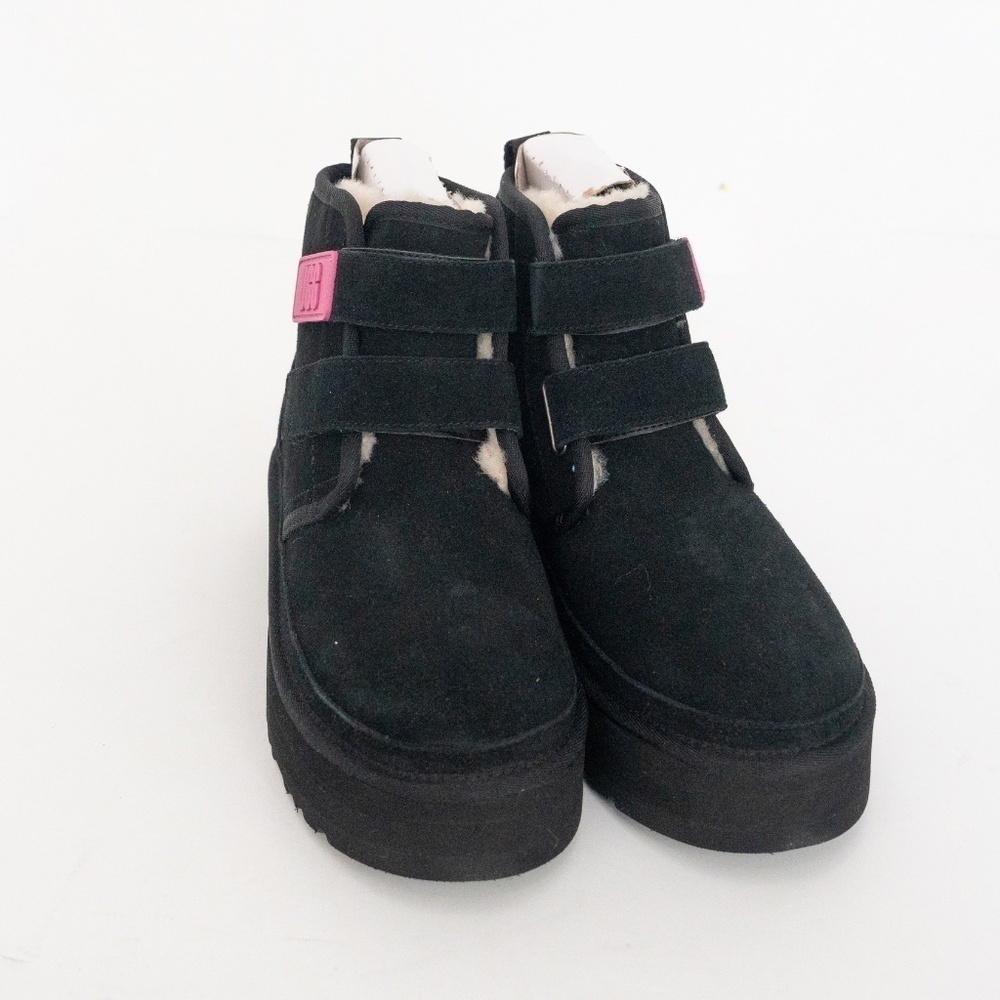 UGG Girl. Neumel Platform Boots. - Picture 6 of 15